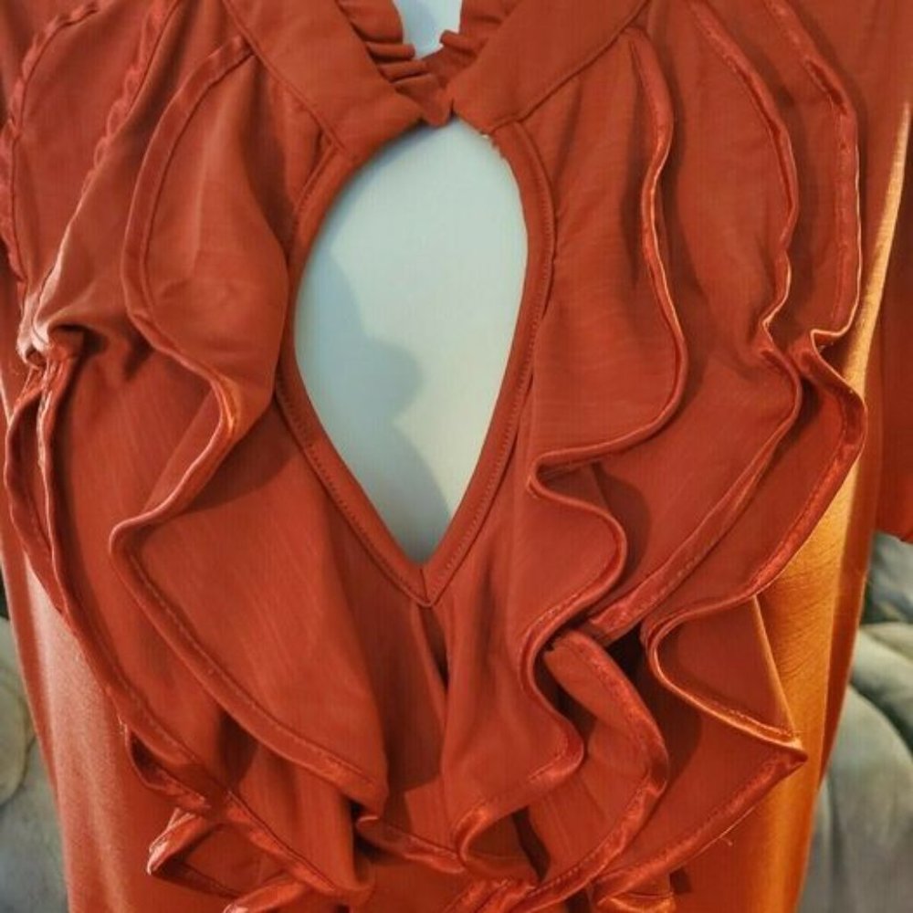 Rust Heart Soul Open/Close Clasp Top, Ruffle - Picture 2 of 9